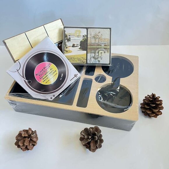 Vintage Game Night Gift Set Sofa Tray Tic Tac Toe Coasters & 70s Cards With Burl - Picture 1 of 15